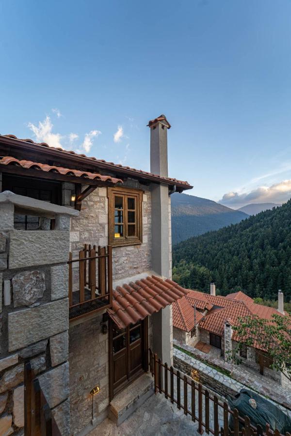 Maisonette Korfes-Κορφές-Μ Δύο Αυτόνομοι Όρoφοι Της Βίλας Κορφές Για Οικογένειες Και Μικρές Παρέες 卡尔派尼西翁 外观 照片
