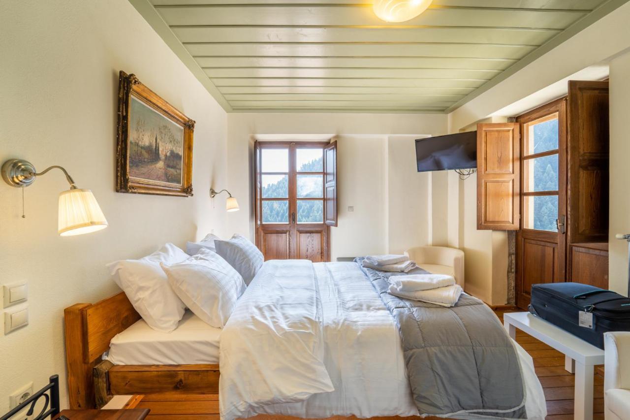 Maisonette Korfes-Κορφές-Μ Δύο Αυτόνομοι Όρoφοι Της Βίλας Κορφές Για Οικογένειες Και Μικρές Παρέες 卡尔派尼西翁 外观 照片