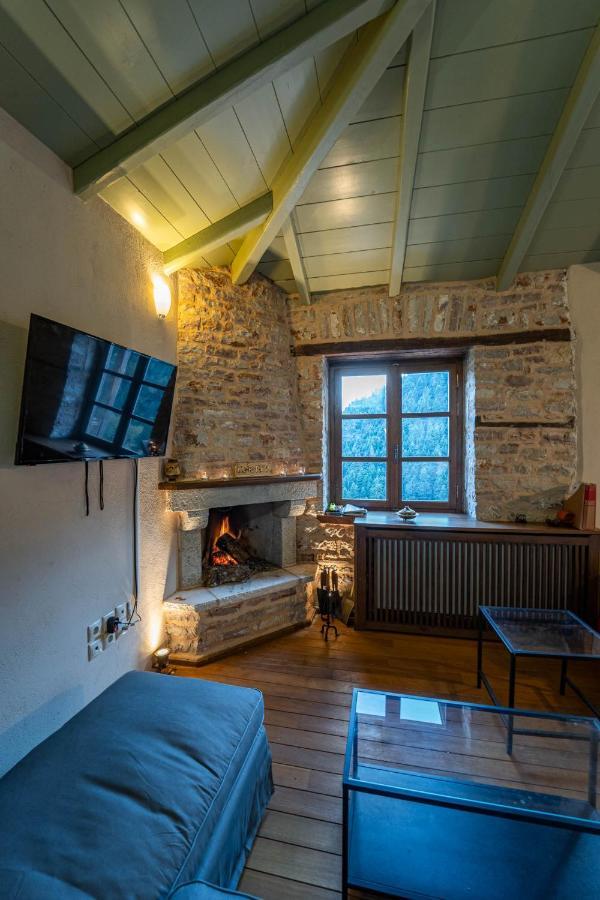 Maisonette Korfes-Κορφές-Μ Δύο Αυτόνομοι Όρoφοι Της Βίλας Κορφές Για Οικογένειες Και Μικρές Παρέες 卡尔派尼西翁 外观 照片