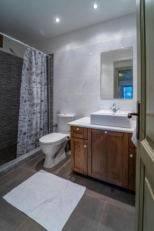 Maisonette Korfes-Κορφές-Μ Δύο Αυτόνομοι Όρoφοι Της Βίλας Κορφές Για Οικογένειες Και Μικρές Παρέες 卡尔派尼西翁 外观 照片