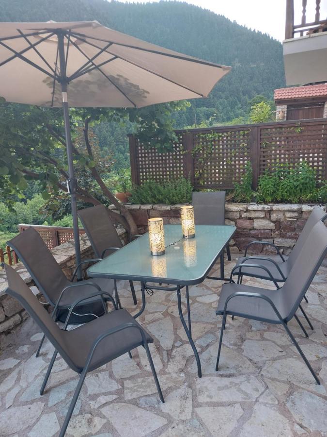 Maisonette Korfes-Κορφές-Μ Δύο Αυτόνομοι Όρoφοι Της Βίλας Κορφές Για Οικογένειες Και Μικρές Παρέες 卡尔派尼西翁 外观 照片