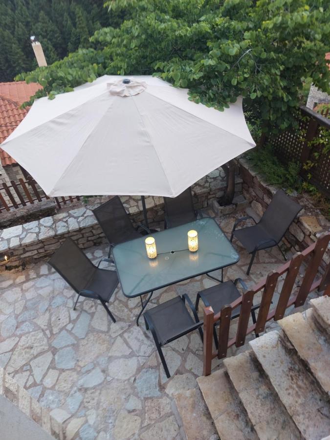 Maisonette Korfes-Κορφές-Μ Δύο Αυτόνομοι Όρoφοι Της Βίλας Κορφές Για Οικογένειες Και Μικρές Παρέες 卡尔派尼西翁 外观 照片